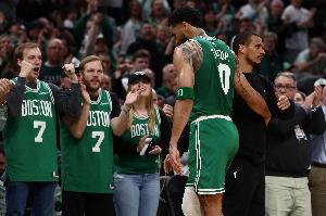 马祖拉：两天后仍要接受挑战 只需保持纪律性&相信我们队员能做到