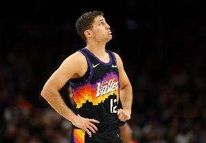 布克：吉莱斯皮是纯粹的篮球手 他以前没有得到真正的机会