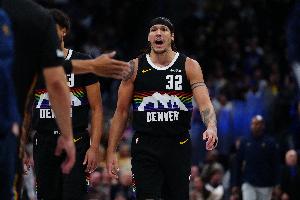 掘金陷绝境！官方：阿隆·戈登因左小腿紧张缺席今日生死战！