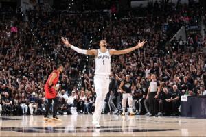 奥尼尔：两年后文班将与约基奇平起平坐 成为联盟最佳内线