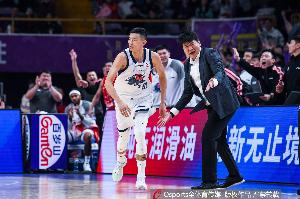 齐鲁晚报：山东男篮若想避免再次倒在附加赛 提升进攻是当务之急