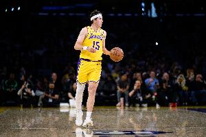 Shams：预计里夫斯将会出战对阵火箭的G5 他已进行全部的训练