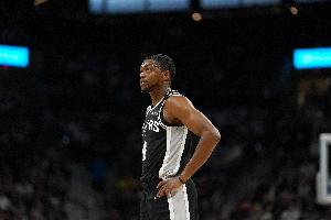 马刺二号得分手！福克斯首轮场均20.2分4板6.8助 命中率50%