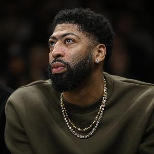 浓眉谈目标：想打20个赛季 想拿MVP和DPOY 以及再赢得一个总冠军