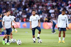 鲁梅尼格：巴黎一度拥有梅姆内，但那支球队不像现在这样是个整体