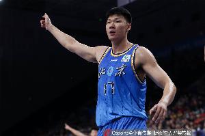 新一岁平安顺遂！祝北京男篮球员范子铭28岁生日快乐！