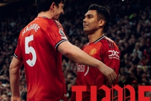 暖心公益！邮报：曼联拍卖特别版球衣，助力抗击艾滋病事业