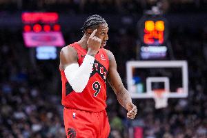 巴雷特谈与哈登冲突：我尊重哈登 但别到我们替补席捡球