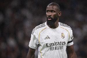 记者：吕迪格收到不错的离队报价但仍在考虑 皇马考虑补强后防