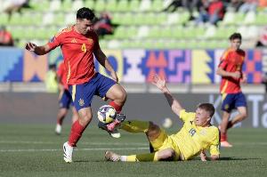 每体：科尔特斯有望升至巴萨一线队，本赛季已被征召10次