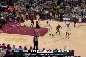 日耳曼黑旋风！施罗德内外开花连得7分 助骑士逐渐占据场上主动