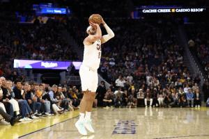 斯特鲁斯进首发！阿特金森：我们进攻受到限制 需要更多空间