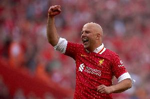 大力支持斯洛特！回声报：利物浦考虑今夏邀请费耶诺德助教加盟