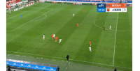 海牛2-1领先海港！叶博亚接队友传球，左脚抽射破门
