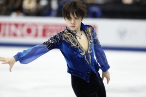 两次冬奥金牌得主转职打电竞！日本宇野昌磨签约街霸6战队VARREL