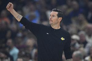 雷迪克：雷霆是NBA历史最伟大球队之一 我们都很尊重他们