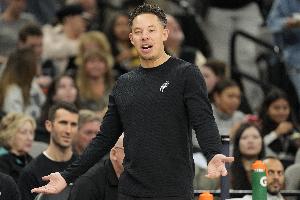 米奇：森林狼打出了自己的风格 我们上半场打得犹豫 下半场没投进
