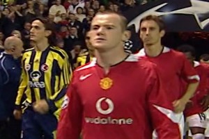 曼联卡灵顿基地训练直击：队内氛围积极，距锁定欧冠席位仅差6分