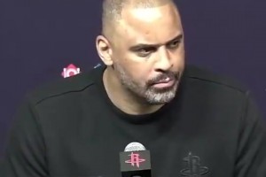 合砍48分！外网湖人球迷：这就是今天的斯玛特+肯纳德？